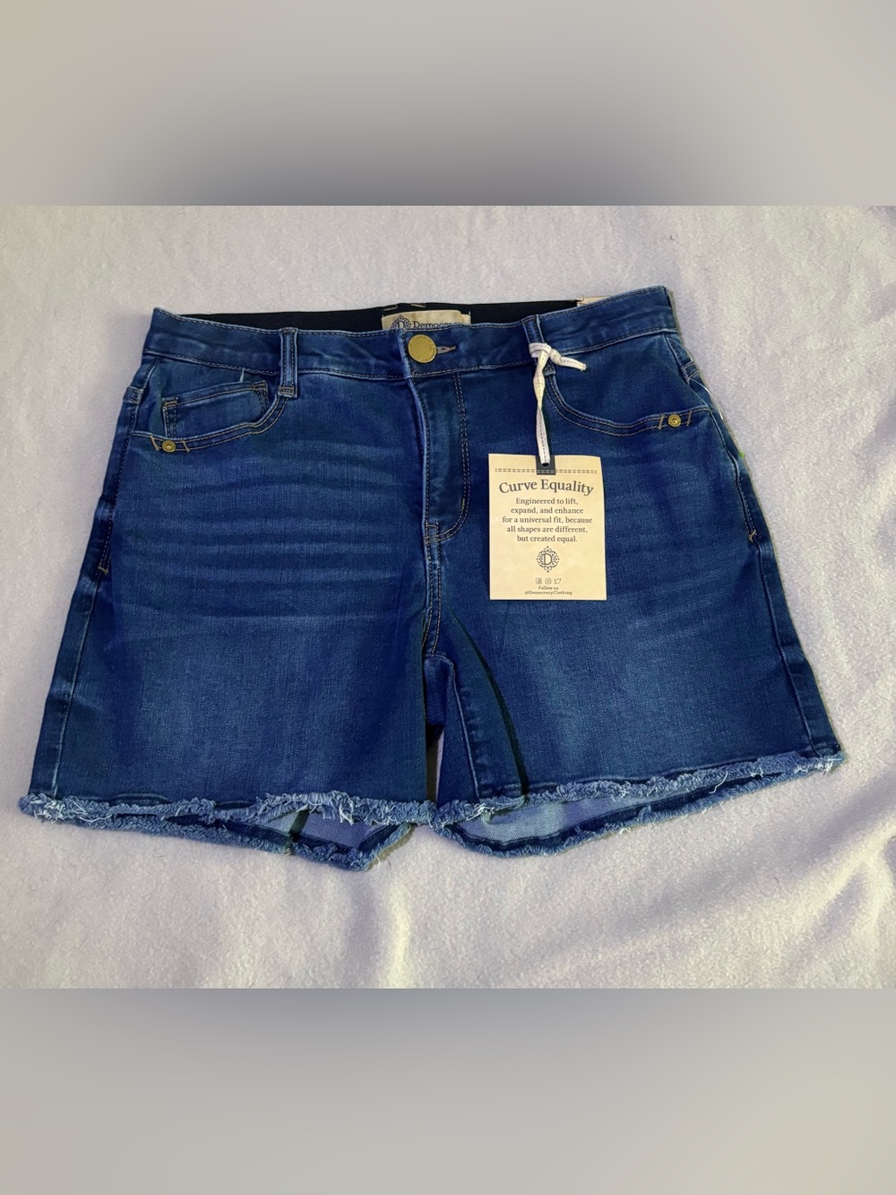 NWT Democracy Women's Dark Blue Frayed Hem Jean Shorts